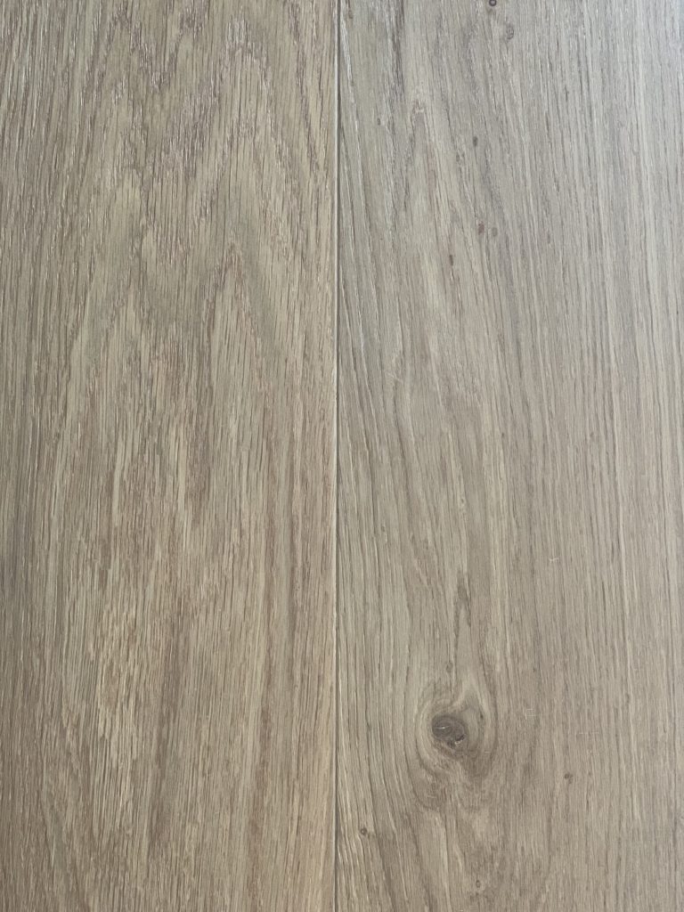 European & American Hardwood Surface - Oak